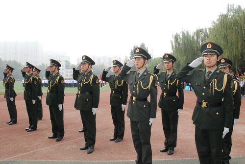 国旗护卫队 - 校园风光 - 西安建筑科技大学华清学院