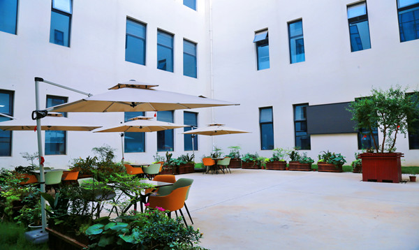 retouch_2025060820480858_副本